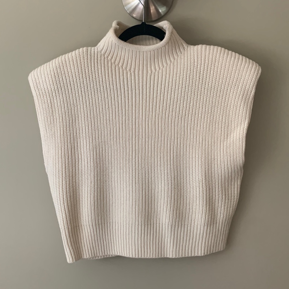 Zara shoulder pad top Ecru NWT SIZE S
